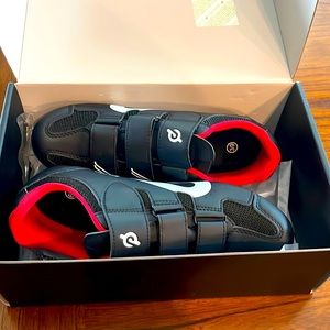 Peloton size 39 cycling shoes—no cleats
